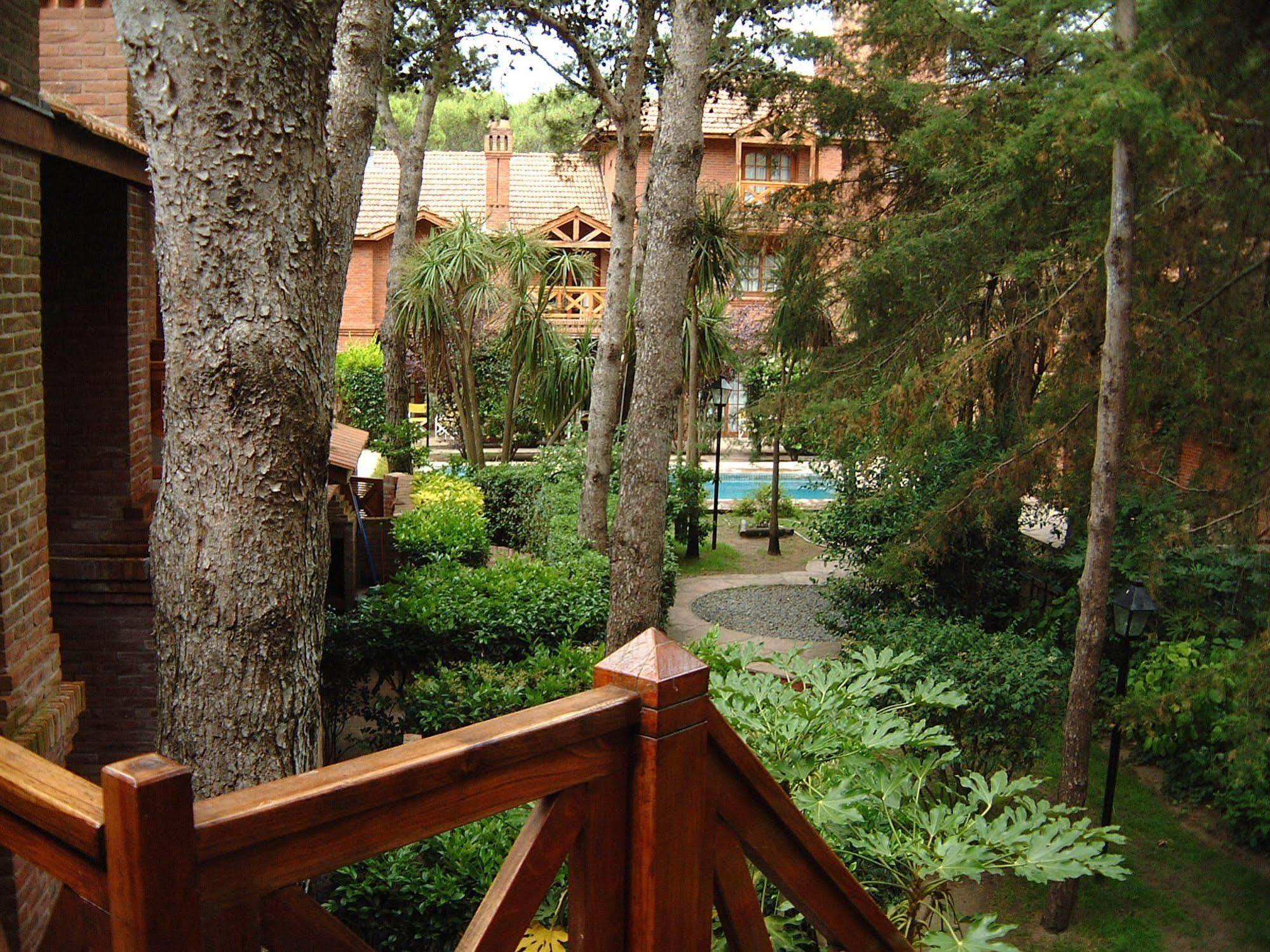 Vacances Dorado Pinamar Exterior photo